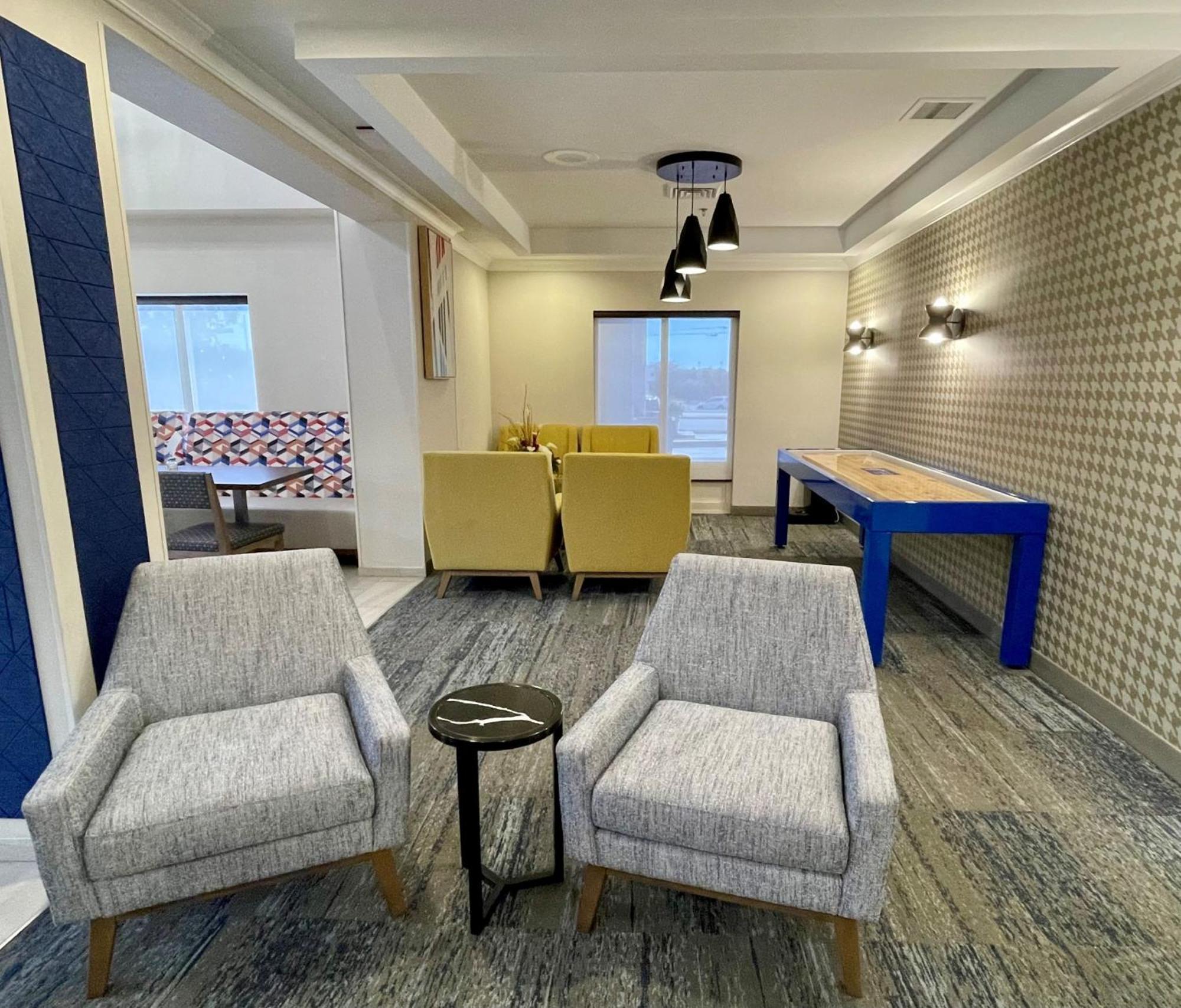 Holiday Inn Express & Suites - Tuscaloosa-University By Ihg Exteriör bild