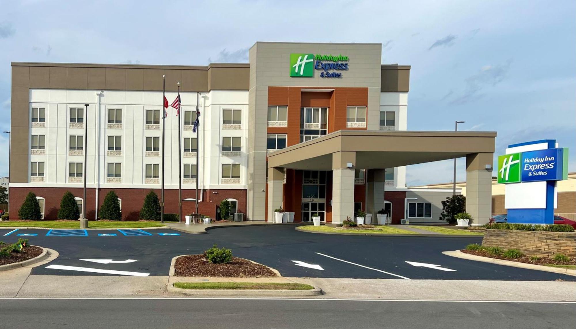 Holiday Inn Express & Suites - Tuscaloosa-University By Ihg Exteriör bild
