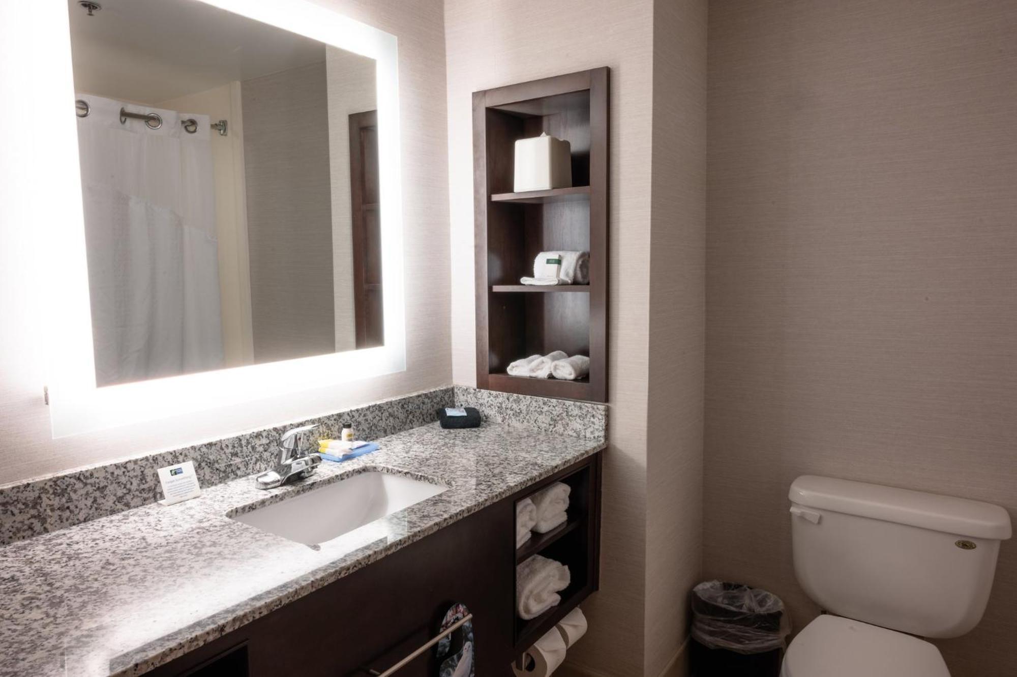 Holiday Inn Express & Suites - Tuscaloosa-University By Ihg Exteriör bild